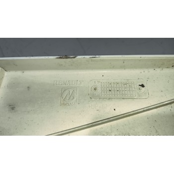 Recambio de moldura trasera cabina para renault magnum ab diesel referencia OEM IAM 5010599377 DERECHA 