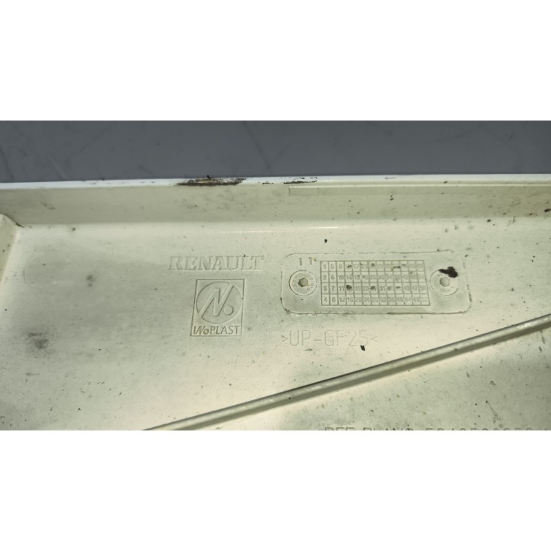 Recambio de moldura trasera cabina para renault magnum ab diesel referencia OEM IAM 5010599377 DERECHA - Blanco 7