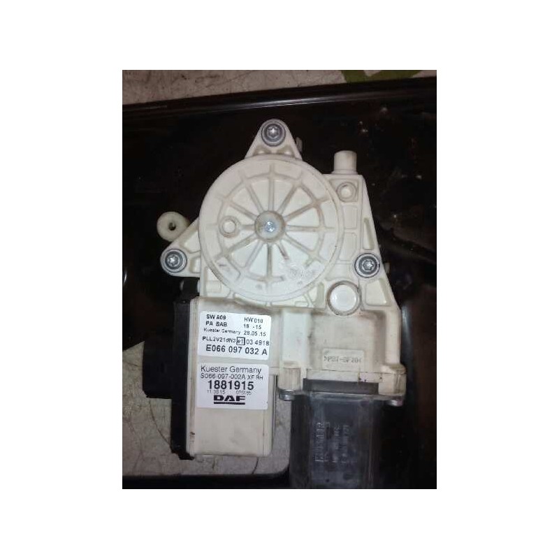 Recambio de elevalunas delantero derecho para daf serie xf105.460 fsa 4x2 space-cab referencia OEM IAM E 066 097 012 4