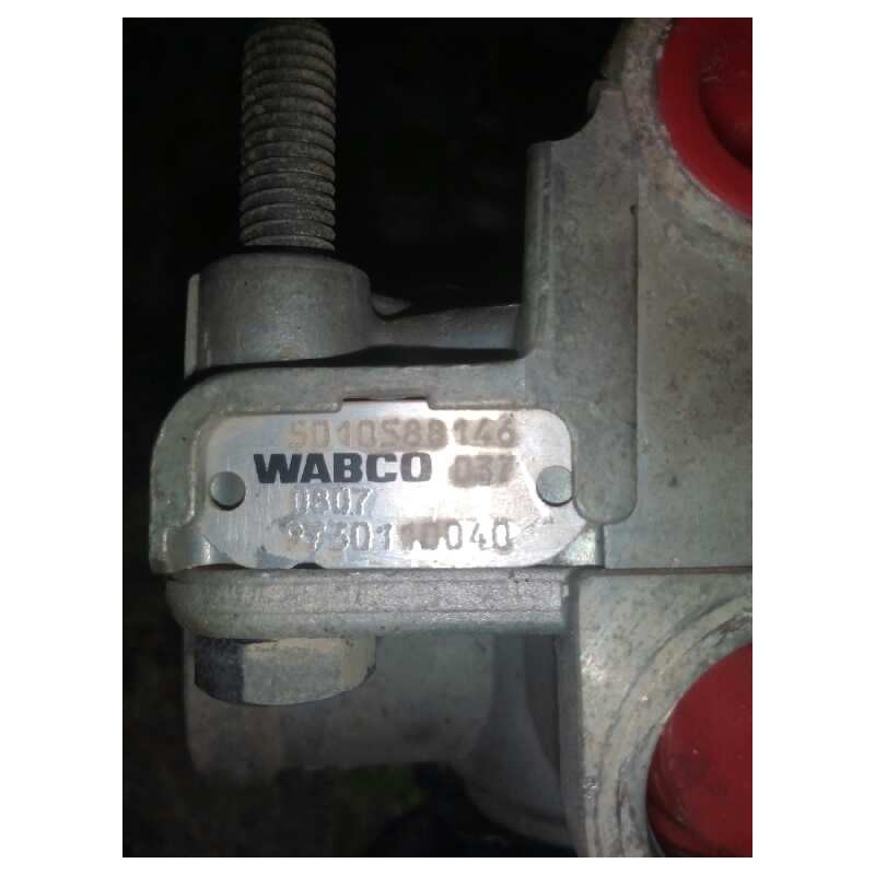 Recambio de valvula aire para renault midlum fg 280.12 e5 cabina doble referencia OEM IAM  9730110040 VALVULA RELE - Blanco 2