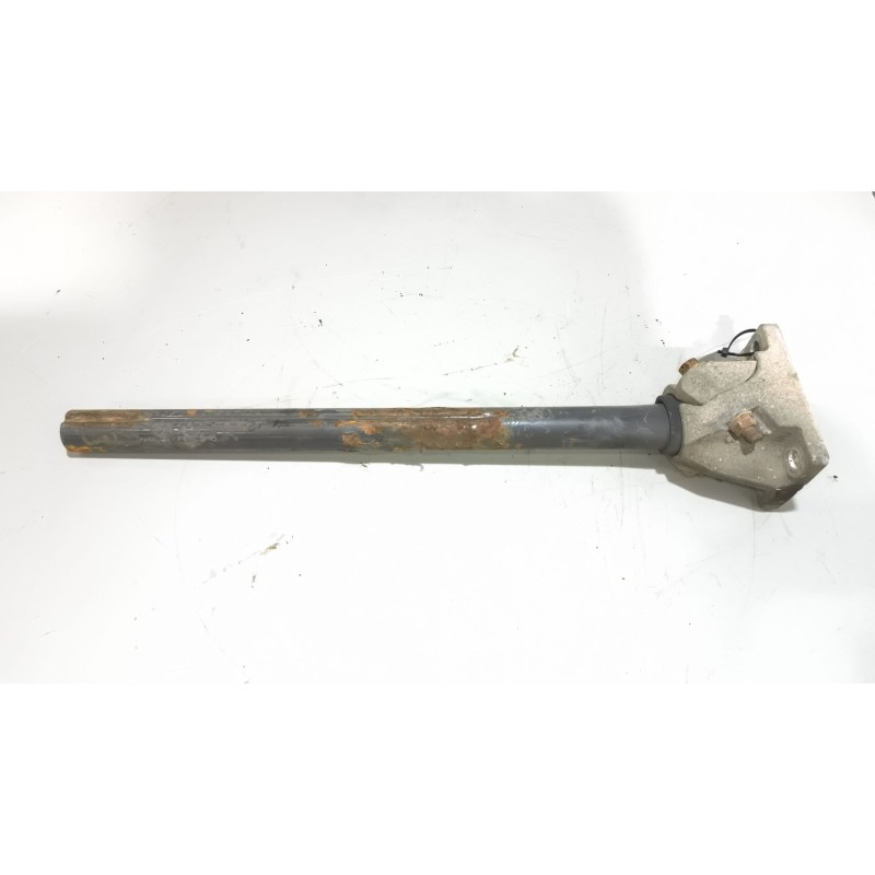 Recambio de soporte guardabarros trasero para renault magnum ab diesel referencia OEM IAM   
