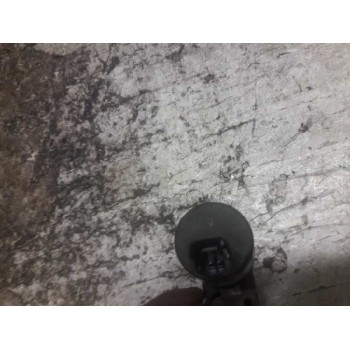 Recambio de bomba limpia para peugeot 407 st confort referencia OEM IAM 9643447780 2 PINS 