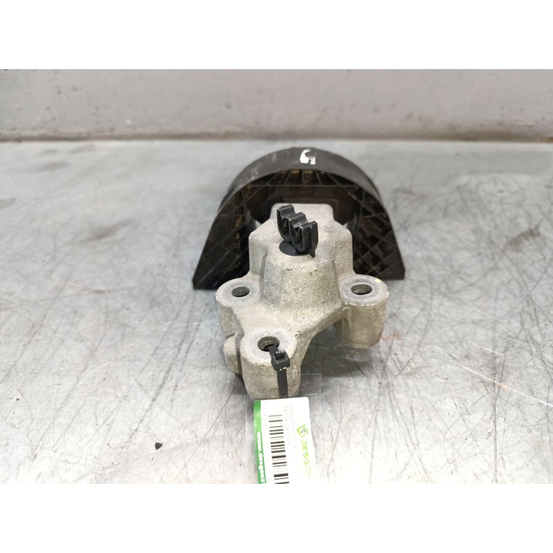 Recambio de soporte motor derecho para dacia sandero ii (b8_) 1.2 referencia OEM IAM 112843505R  