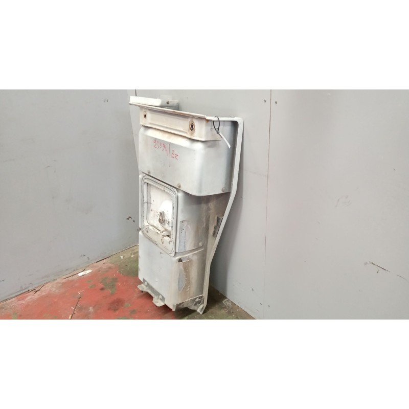 Recambio de peldaño izquierdo para renault magnum ab diesel referencia OEM IAM 5010574327 - Blanco 2