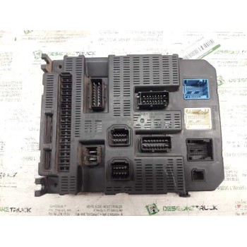 CAJA RELES / FUSIBLES 9663798180 BSI 