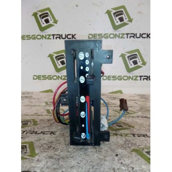 Recambio de mando calefaccion / aire acondicionado para nissan trucks eco-t l-35.09 referencia OEM IAM 810421263F  