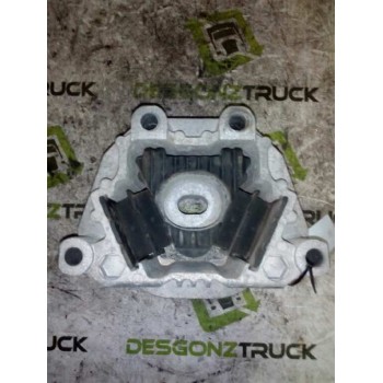 Recambio de soporte motor para renault midlum fg xxx.12    e5 cabina doble referencia OEM IAM   