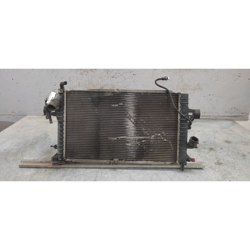 Recambio de radiador agua para opel astra h berlina cosmo referencia OEM IAM 13128925 2