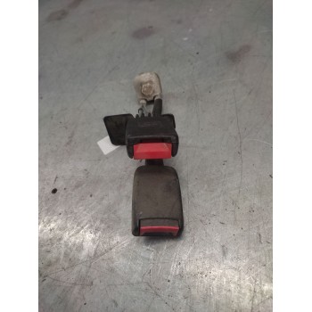 ENGANCHE DE CINTURON TRASERO IZQUIERDO 3B0857739A 