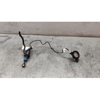 Recambio de bomba embrague para nissan juke (f16) acenta referencia OEM IAM 306100864RA  