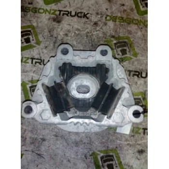 Recambio de soporte motor para renault midlum fg xxx.12    e5 cabina doble referencia OEM IAM   