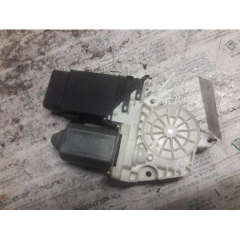 MOTOR ELEVALUNAS DELANTERO DERECHO 105415301 05074240 29 PINS