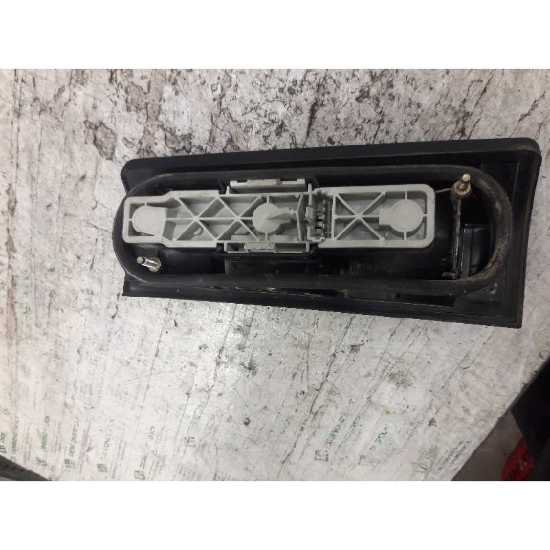 Recambio de piloto trasero izquierdo para renault rapid/express (f40) 1.4 familiar (f402/40m) referencia OEM IAM 20990G - Rojo 2