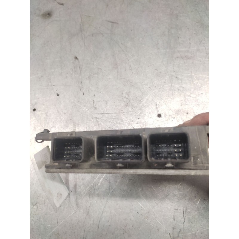 Recambio de centralita motor uce para renault megane ii classic berlina confort authentique referencia OEM IAM 8200334419  82004 3