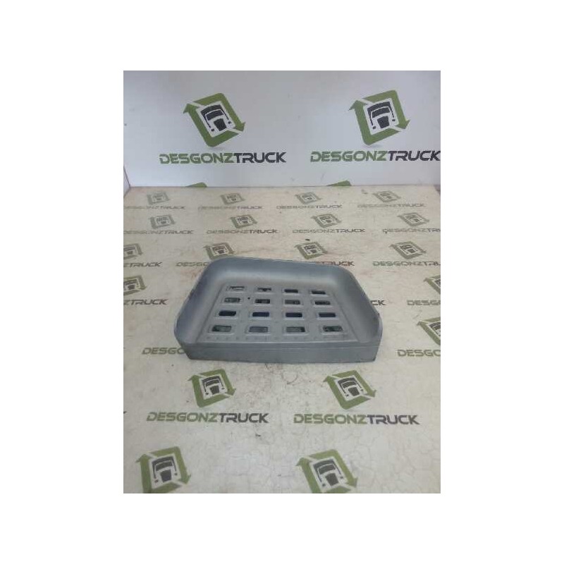 Recambio de huella peldaño para daf trucks xf 105 105.460 referencia OEM IAM DERECHO  