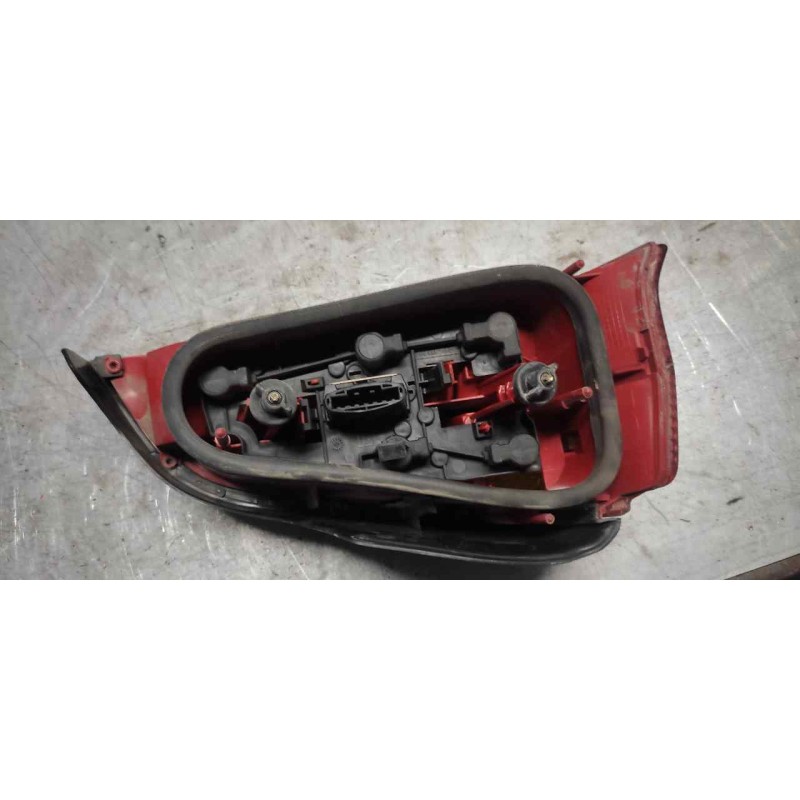 Recambio de piloto trasero derecho para peugeot 106 (s1) cocktail referencia OEM IAM 2