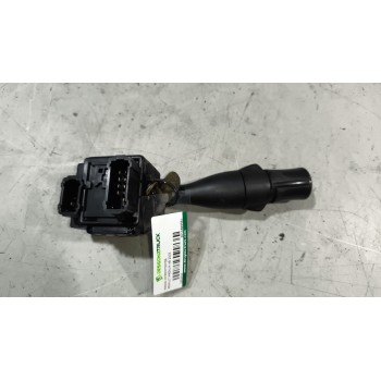 Recambio de mando intermitentes para renault magnum ab 2005 12.8 diesel referencia OEM IAM 5010589561  