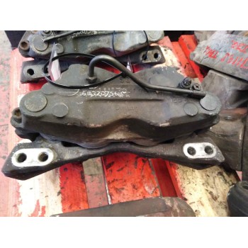 Recambio de pinza freno delantera derecha para nissan trucks atleon 165 referencia OEM IAM 68320756 68320192 