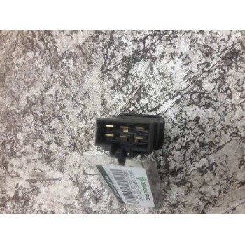 Recambio de mando cierre centralizado para nissan serena (c23m) 2.0 slx diesel referencia OEM IAM  6 PINS 