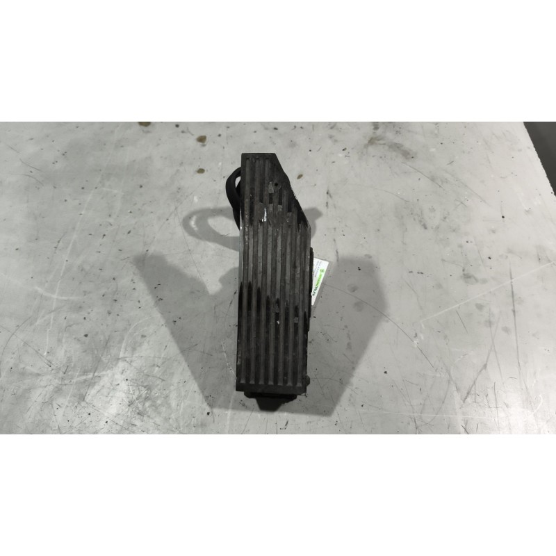 Recambio de pedal acelerador para renault magnum ab 2005 12.8 diesel referencia OEM IAM 7482492415  
