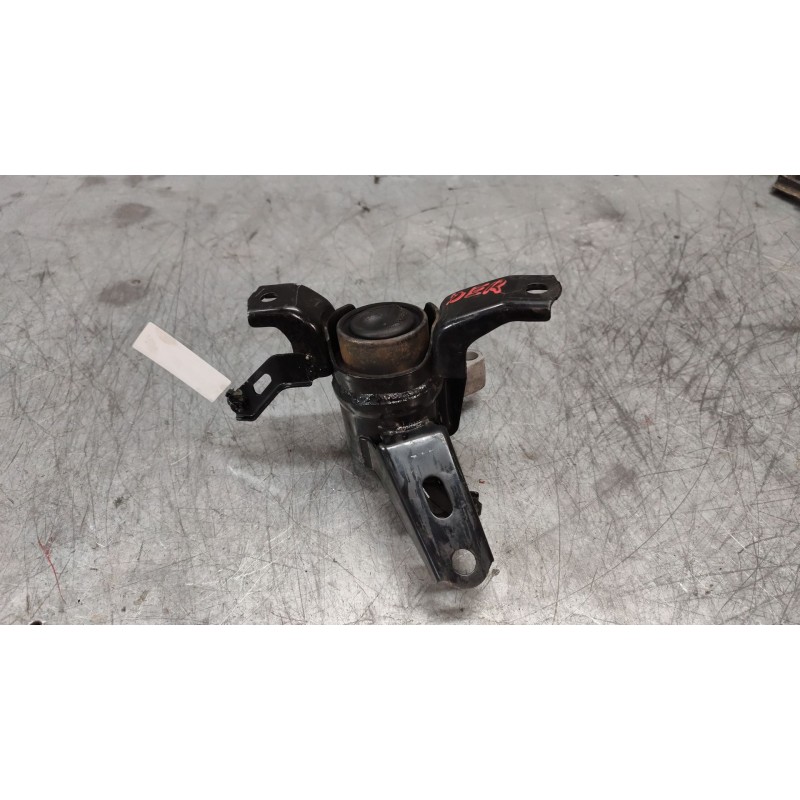 Recambio de soporte motor derecho para toyota auris active referencia OEM IAM   