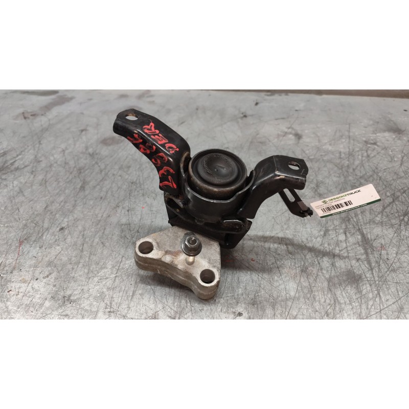 Recambio de soporte motor derecho para toyota auris active referencia OEM IAM - Blanco 4
