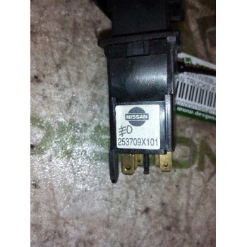 Recambio de boton antiniebla para nissan trucks atleon 35.15 referencia OEM IAM 253709X101  