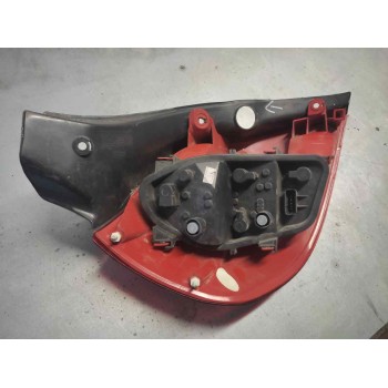 Recambio de piloto trasero derecho para renault clio iii referencia OEM IAM   6 PINS