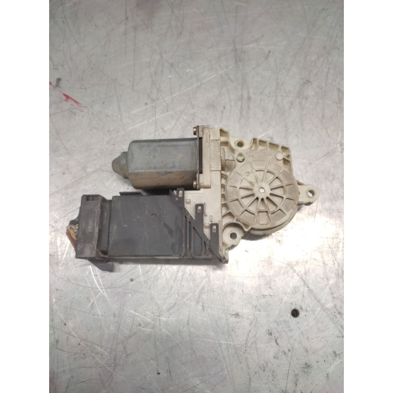 Recambio de motor elevalunas delantero izquierdo para seat leon (1m1) 1.9 tdi referencia OEM IAM - Negro 2