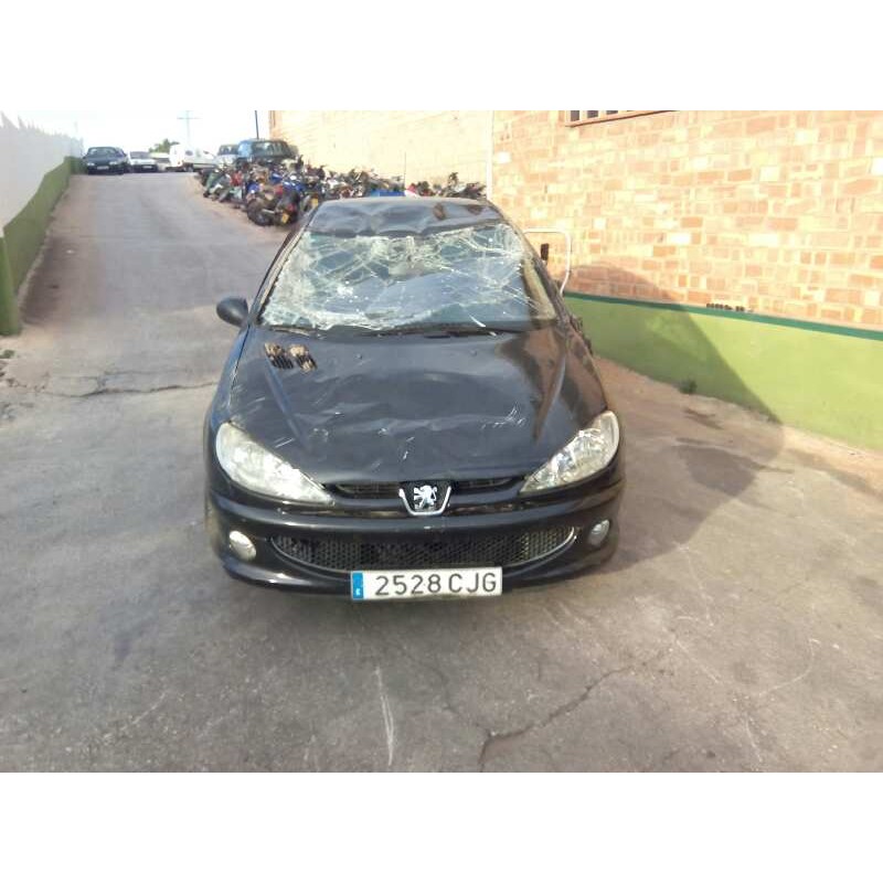 PEUGEOT 206 BERLINA