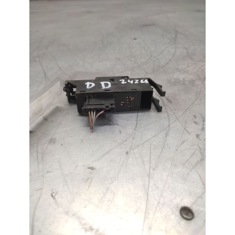 Recambio de mando elevalunas delantero derecho para bmw serie 3 berlina (e46) 2.0 16v diesel cat referencia OEM IAM - Azul 2