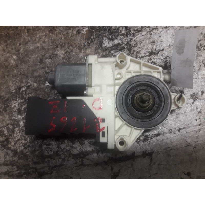 Recambio de motor elevalunas delantero izquierdo para peugeot 407 st sport referencia OEM IAM 1137328125 0130822200 12/18/2 PINS - Blanco 2