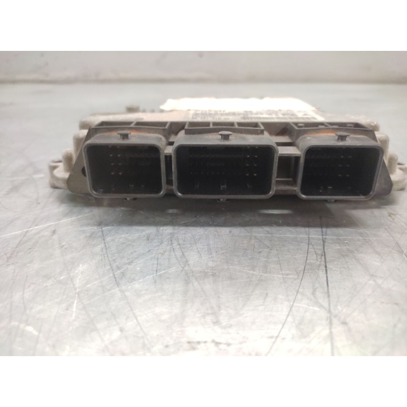 Recambio de centralita motor uce para peugeot 307 (s1) xr clim plus referencia OEM IAM 281011627 3