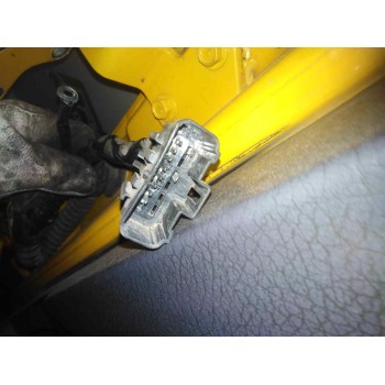 Recambio de puerta delantera derecha para nissan trucks atleon 130.21 referencia OEM IAM   