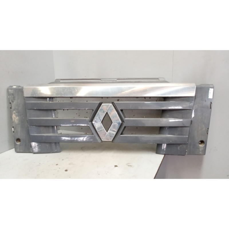 Recambio de rejilla delantera central para renault magnum ab diesel referencia OEM IAM 7421105746  