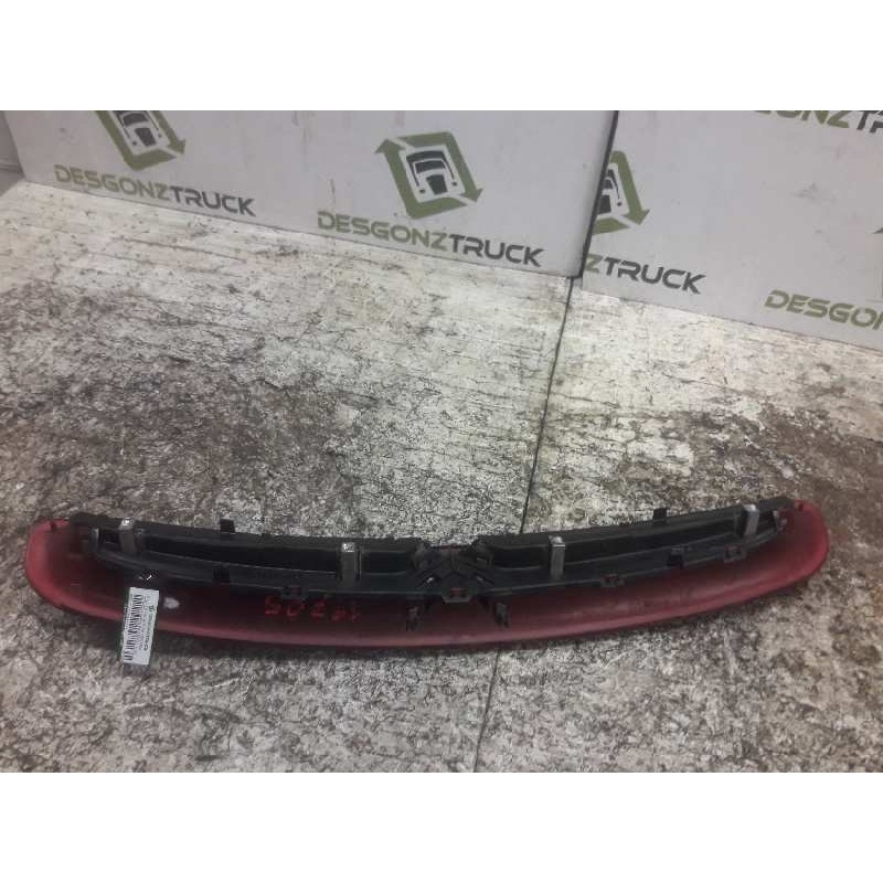 Recambio de rejilla delantera central para citroën xsara picasso 1.8 16v referencia OEM IAM 9632099177 2