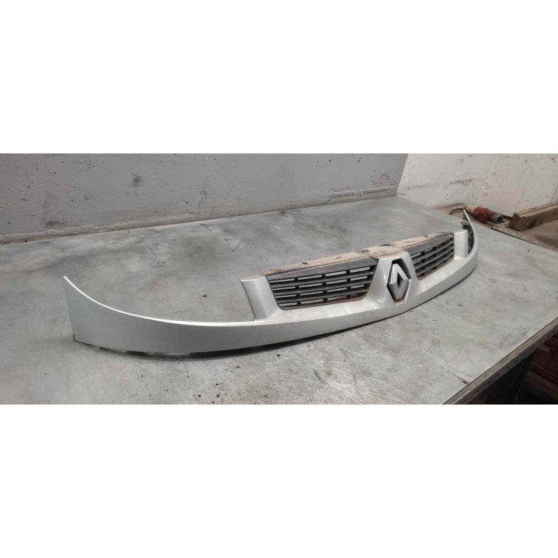 Recambio de rejilla delantera central para renault kangoo (f/kc0) authentique referencia OEM IAM - Gris 2