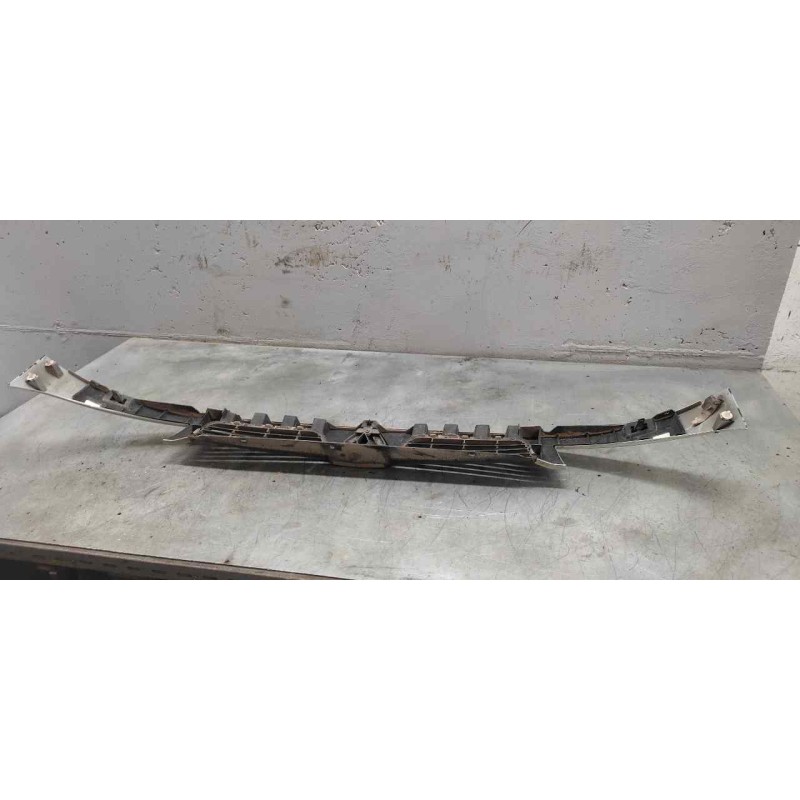 Recambio de rejilla delantera central para renault kangoo (f/kc0) authentique referencia OEM IAM - Gris 4