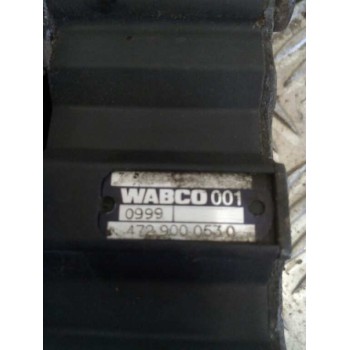Recambio de valvula aire para renault 470 magnum e2 12.0 diesel referencia OEM IAM 4729000530  VALVULA CONTROL EJE ELEVABLE