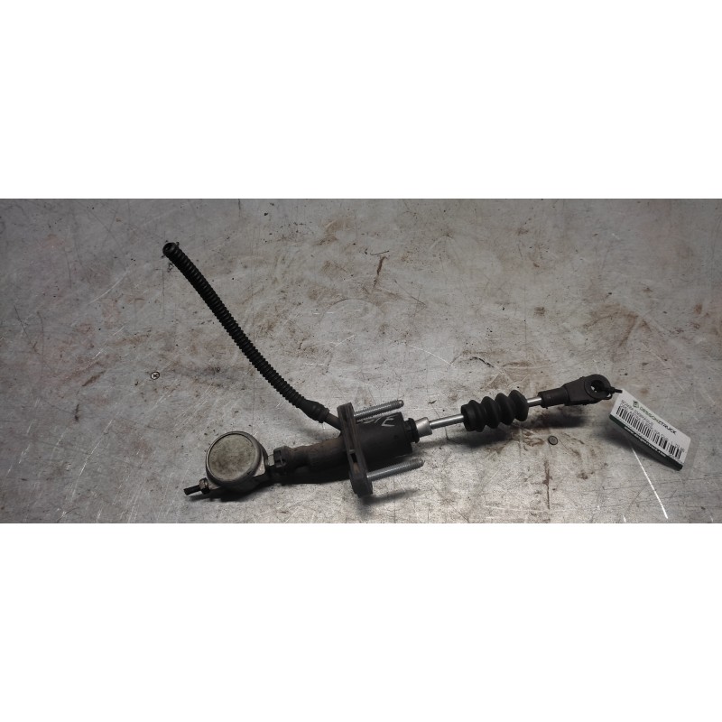 Recambio de bomba embrague para opel astra g berlina club referencia OEM IAM 90523769  