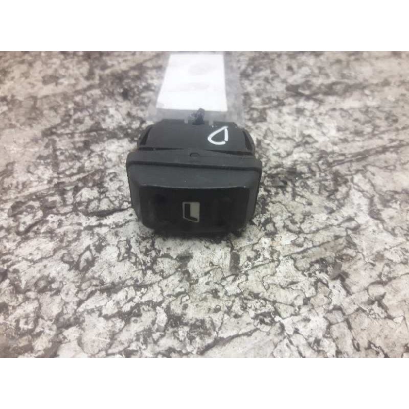 Recambio de mando elevalunas delantero derecho para citroën xsara picasso 1.6 16v exclusive referencia OEM IAM  5 PINS 