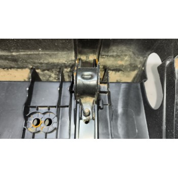 Recambio de guardabarros trasero izquierdo para renault magnum ab diesel referencia OEM IAM   