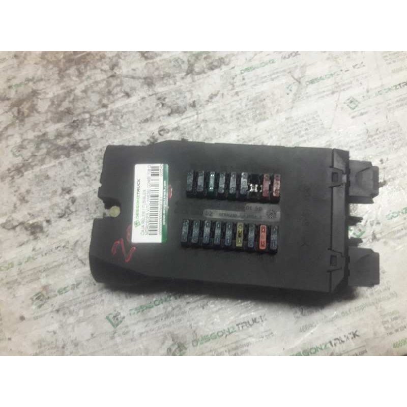 Recambio de caja reles / fusibles para mercedes-benz vito (w638) combi 108 d  (638.164) referencia OEM IAM 0005400650 08501002 