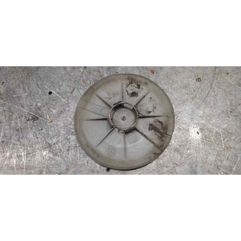 Recambio de tapacubos para volkswagen golf ii (191/193) gl referencia OEM IAM 191601149 17CM 2