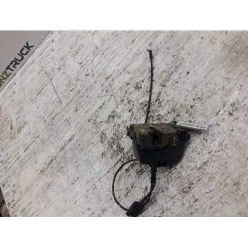 Recambio de cerradura puerta trasera izquierda para renault megane ii classic berlina confort authentique referencia OEM IAM 028