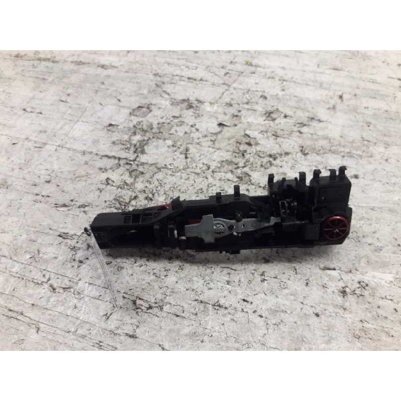 Recambio de maneta exterior trasera derecha para renault megane ii classic berlina confort authentique referencia OEM IAM 820002 - Rojo 2