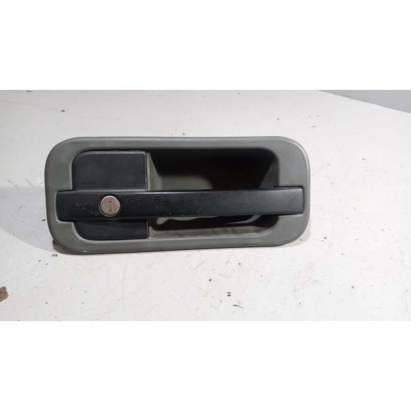 Recambio de maneta exterior delantera derecha para daf serie xf105.xxx 12.9 diesel referencia OEM IAM 1666068  