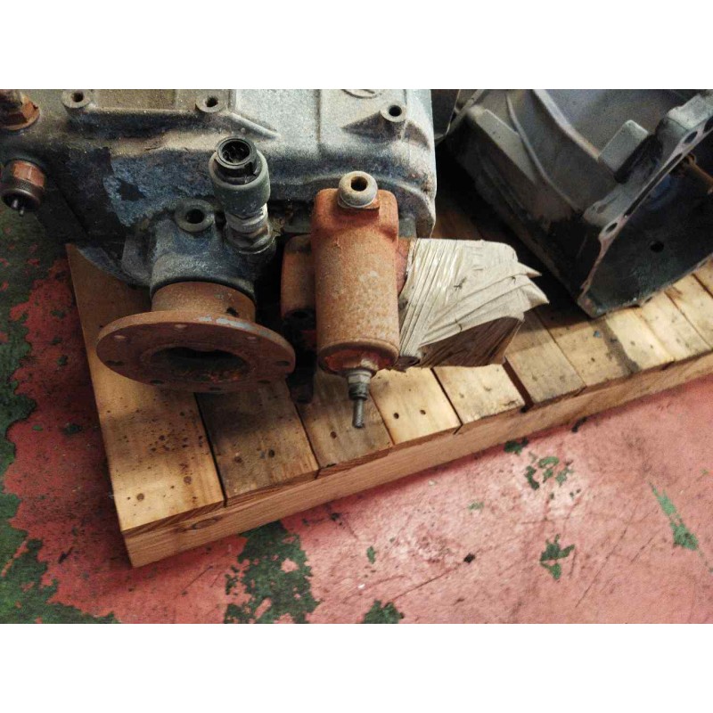 Recambio de caja cambios para nissan trucks m 130.17 referencia OEM IAM S636 3
