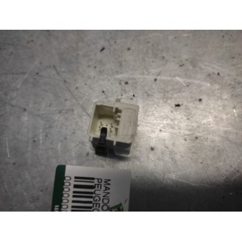 Recambio de mando cierre centralizado para peugeot 807 sv referencia OEM IAM   4 PINS
