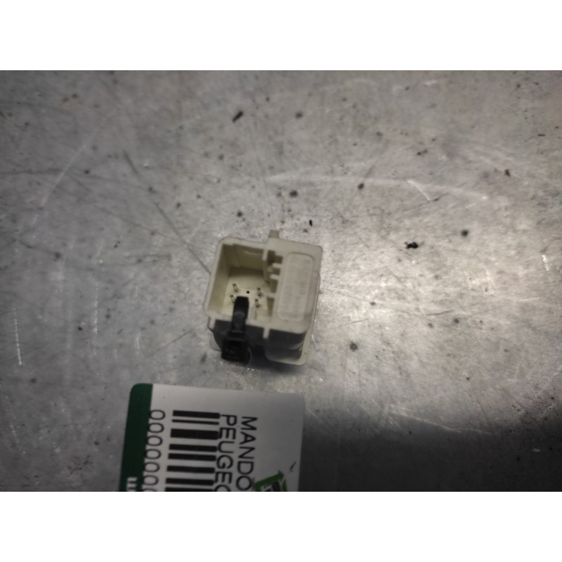 Recambio de mando cierre centralizado para peugeot 807 sv referencia OEM IAM   4 PINS - Negro 2